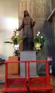 聖母マリア像 (Statue of the Blessed Virgin Mary)